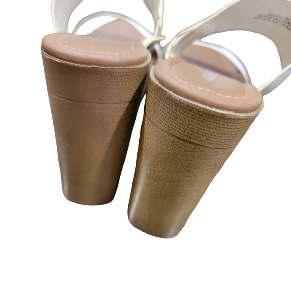 Forever 21 White and Brown Sandals - Picture 3 of 6
